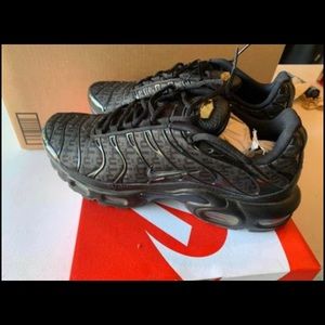 Nike Air Max TN Plus- Men Size 10.5-new without tags
